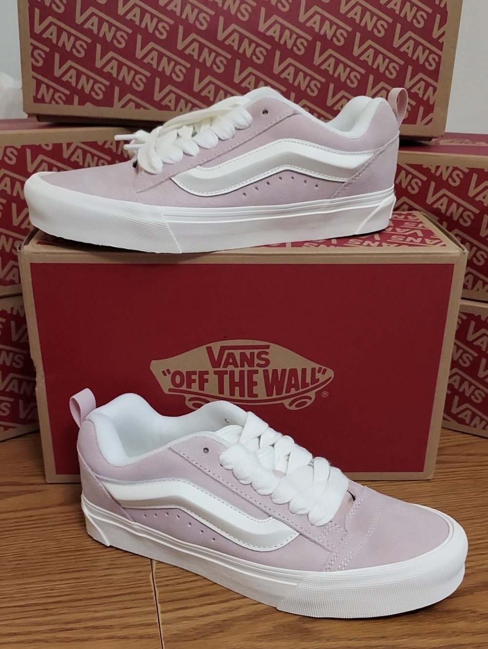Unisex Vans Knu Skool Sneakers